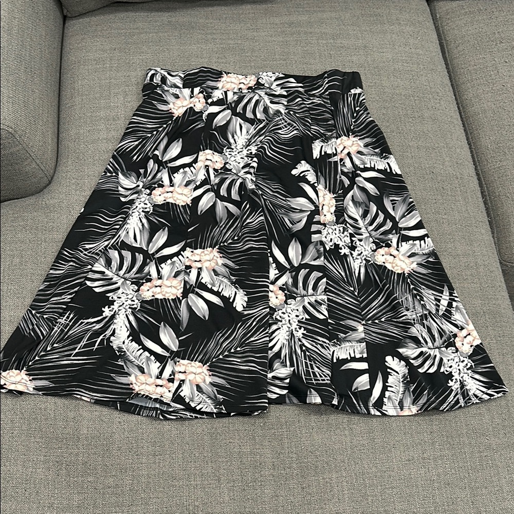 Floral Black and White Skirt